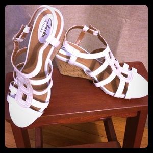 Clark’s white wedge sandals size 8